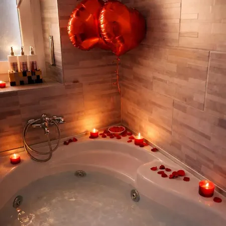 Con Vasca Idromassaggio *