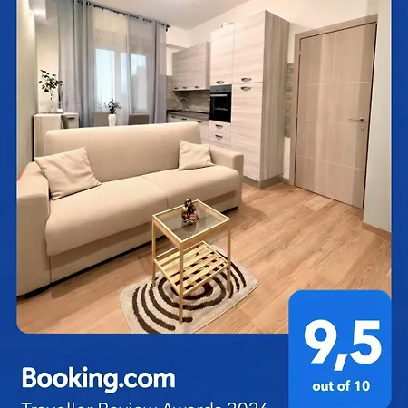 Incantevole Con Vasca Idromassaggio & Parcheggio Sorvegliato Apartment *
